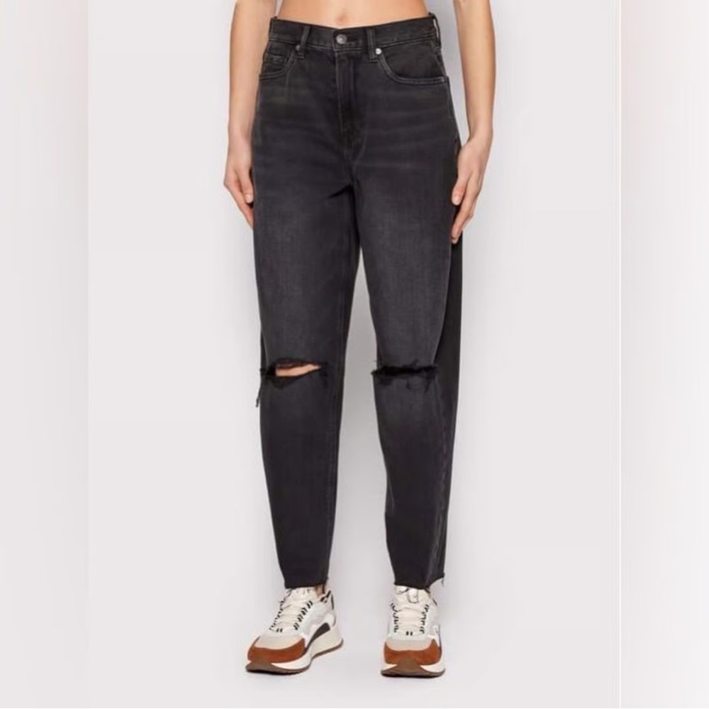NWT American Eagle Relaxed Mom Jean Size 12 Long